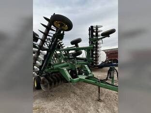 2001 John Deere 637