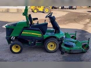 2015 John Deere 1570
