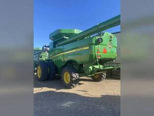 2014 John Deere S670