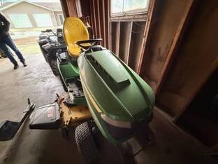 2018 John Deere X590