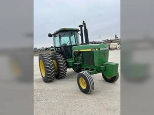 John Deere 4455