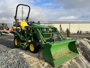 2021 John Deere 1025R