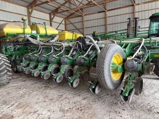 2018 John Deere 1775NT