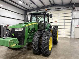 2017 John Deere 8320R