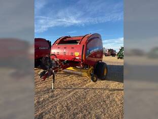 2021 New Holland 560 Round Baler