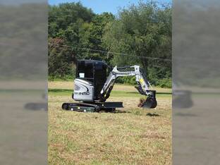 2026 Ground Hog BH25D