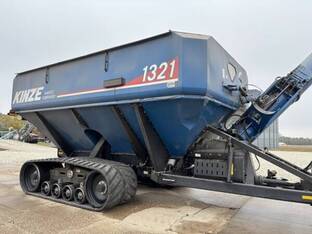 2024 Kinze 1321