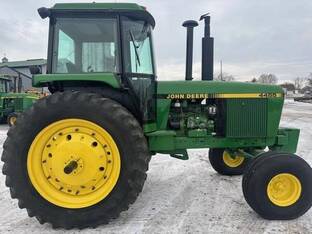 1989 John Deere 4455