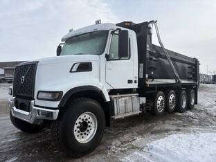 2026 Volvo VHD104F300