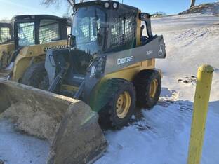 2023 John Deere 324G