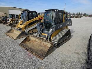 2020 John Deere 325G