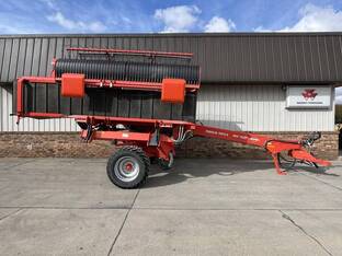 2017 Kuhn MERGE MAXX 700