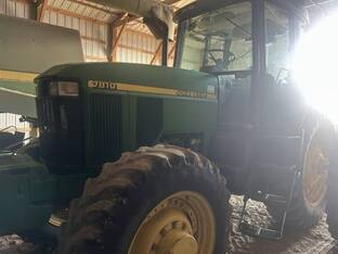 2000 John Deere 7810