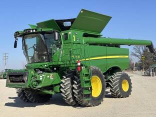 2022 John Deere S780