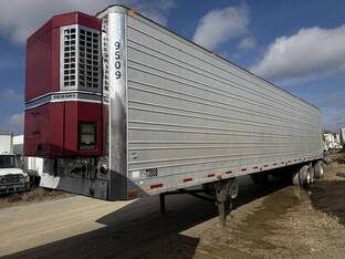 1998 Utility 48 FT SPREAD AXLE REEFER