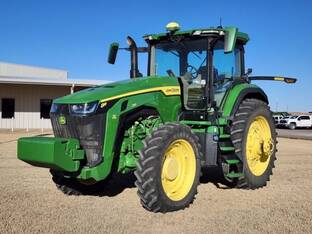 2023 John Deere 8R 230