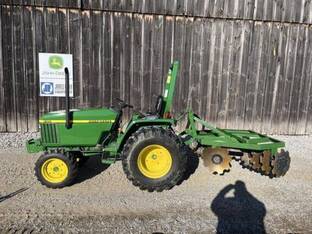 2003 John Deere 790