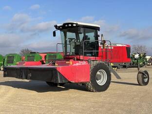 2013 Massey-Ferguson WR9770
