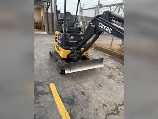 2023 John Deere 17 P