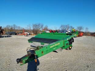 John Deere 936