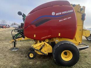 2022 New Holland ROLL-BELT 560