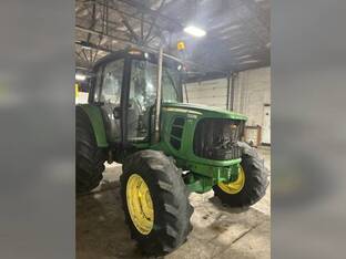 2011 John Deere 6330