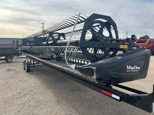 2017 MacDon Industries FD75