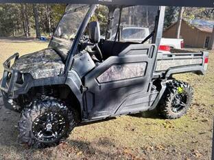 2024 John Deere GATOR XUV 835M