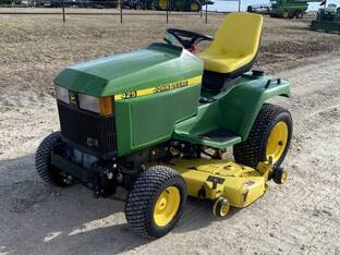 1999 John Deere 425
