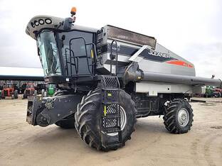 2010 Gleaner R66