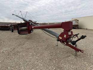 2013 Hutchinson 10x72