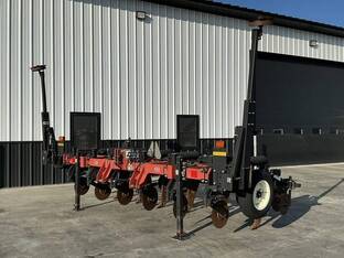 Unverferth ZONEBUILDER 120