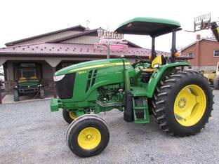 2013 John Deere 6105D