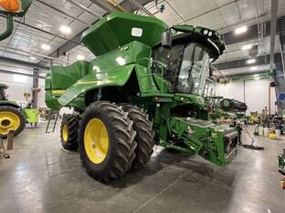 2022 John Deere S780