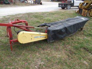 New Holland HM236