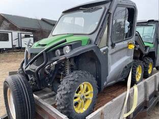 2013 John Deere GATOR RSX 850I