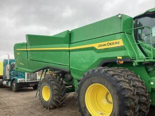2025 John Deere S7 900