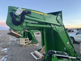 2024 John Deere 680R