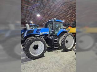 2012 New Holland T8.275