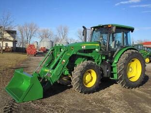 2022 John Deere 6120E