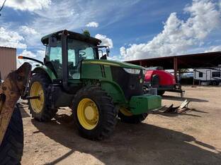 2012 John Deere 7200R