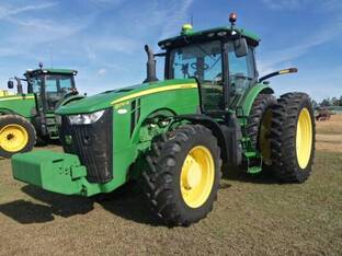 2016 John Deere 8270R
