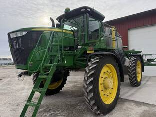 2017 John Deere R4045