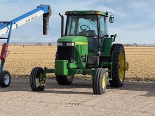 2001 John Deere 7810