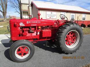 1954 International SUPER W6TA