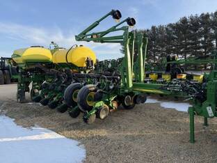 2013 John Deere 1770NT