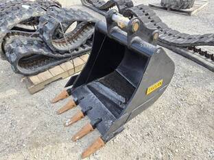 TROJAN 30 INCH TOOTH MINI EXCAVATOR