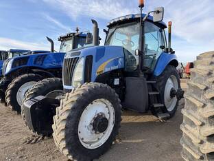 2008 New Holland T8010