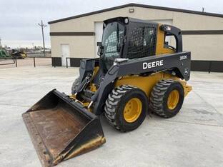 2016 John Deere 332E