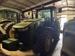 2011 John Deere 8335R